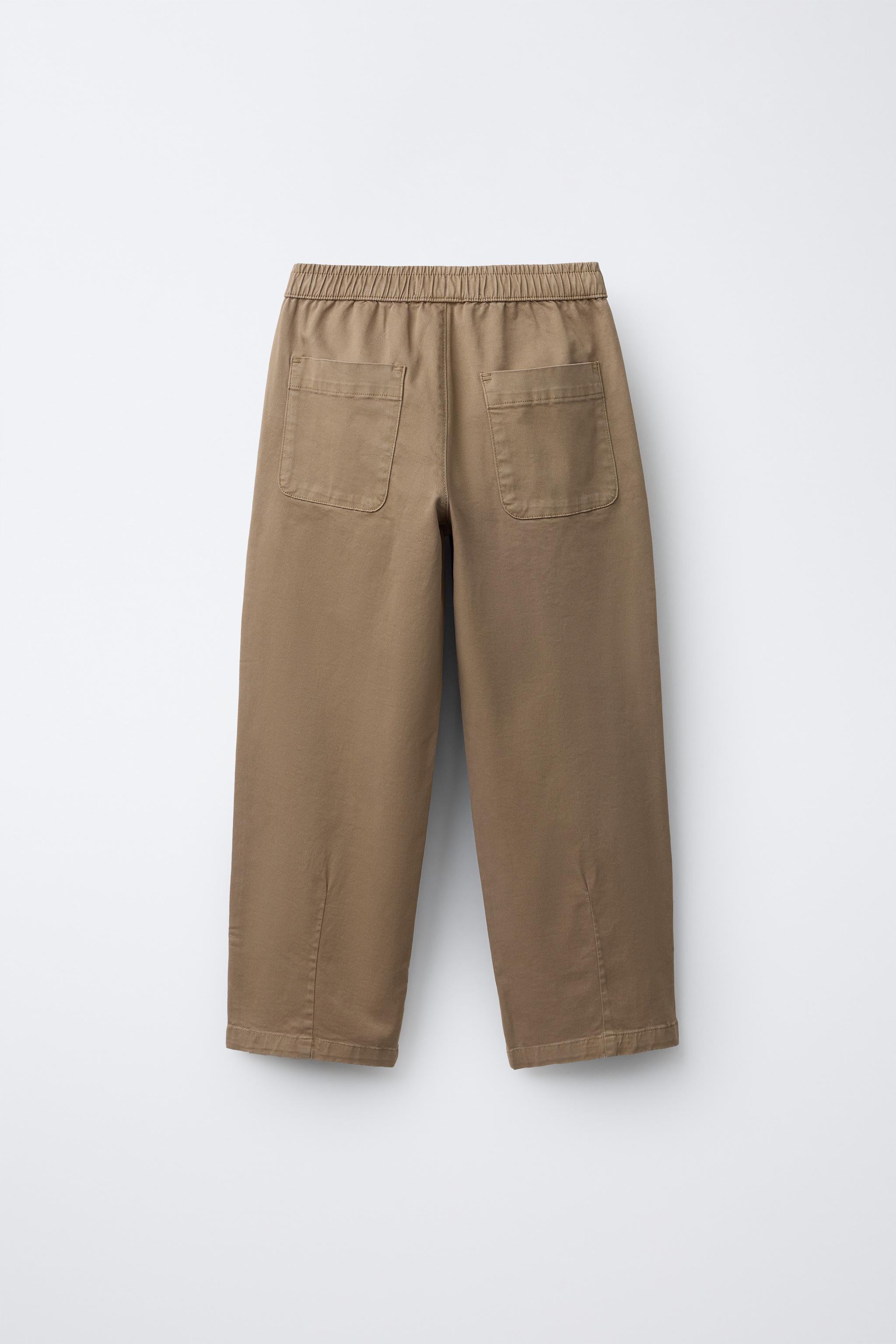 PLEATED STRAIGHT LEG PANTS